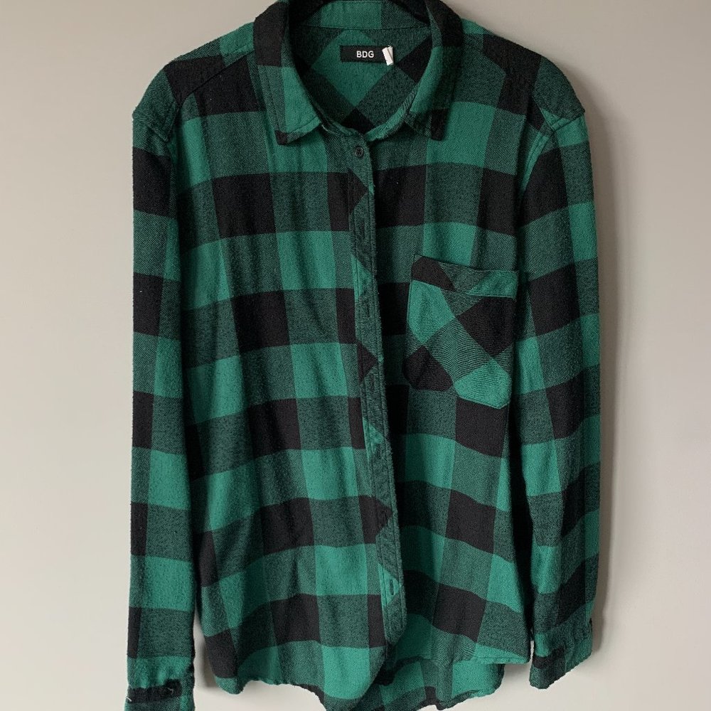 Urban Outfitters Flannel Button Down Top - Green & Black Plaid - Soft & Cozy!